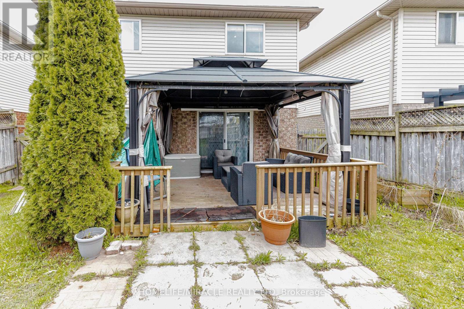 125 HAWKINS DRIVE - 48
