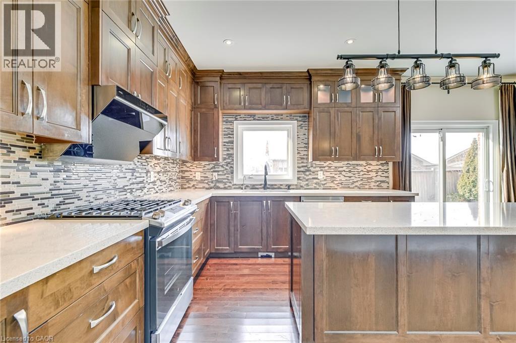 2492 CHAPLIN Road, Oakville, Ontario, L6H0A4 — Photo 11