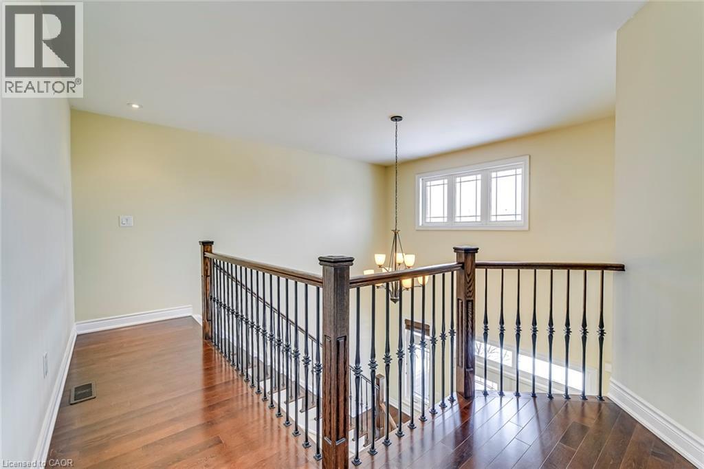 2492 CHAPLIN Road, Oakville, Ontario, L6H0A4 — Photo 15