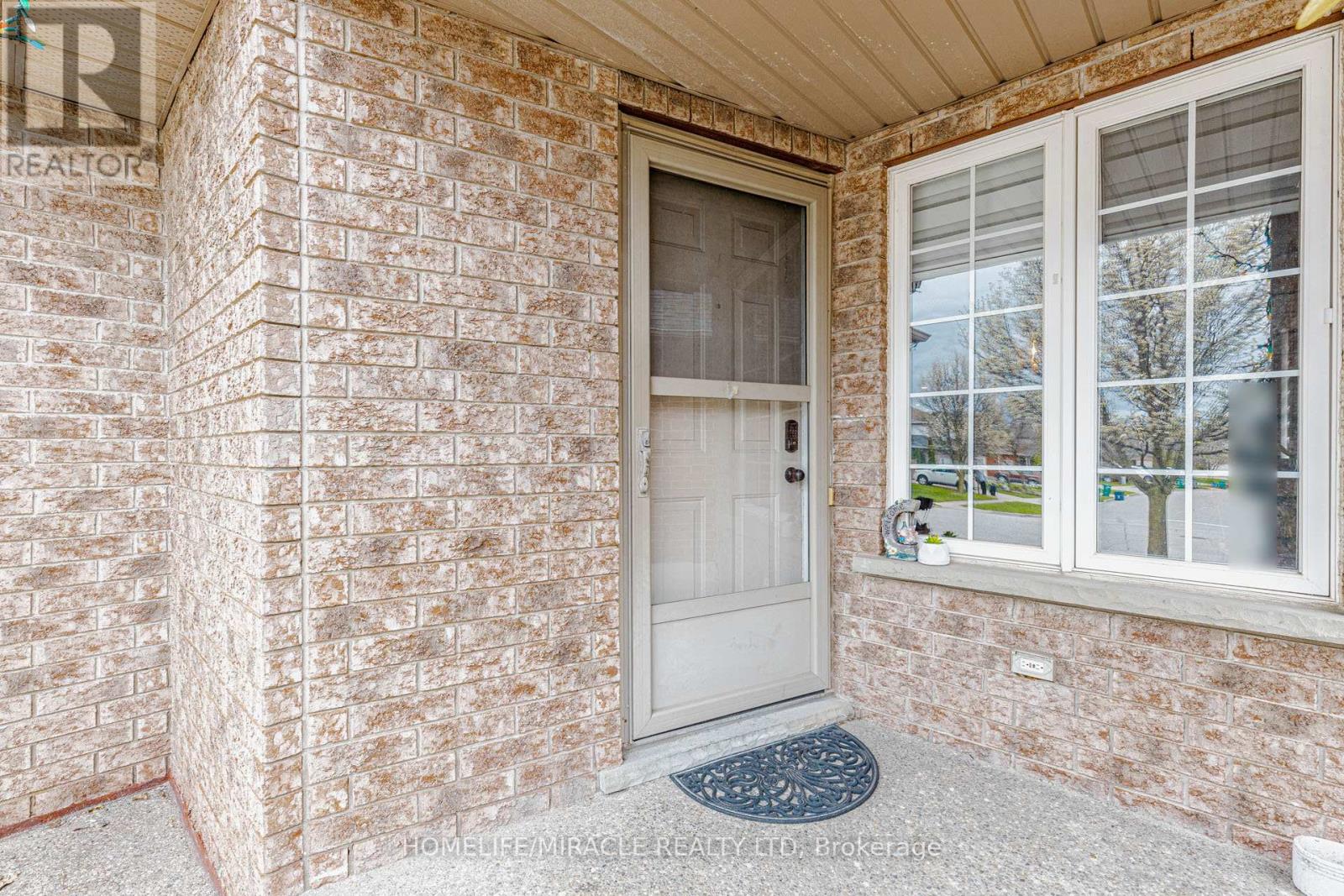 125 HAWKINS DRIVE - 7