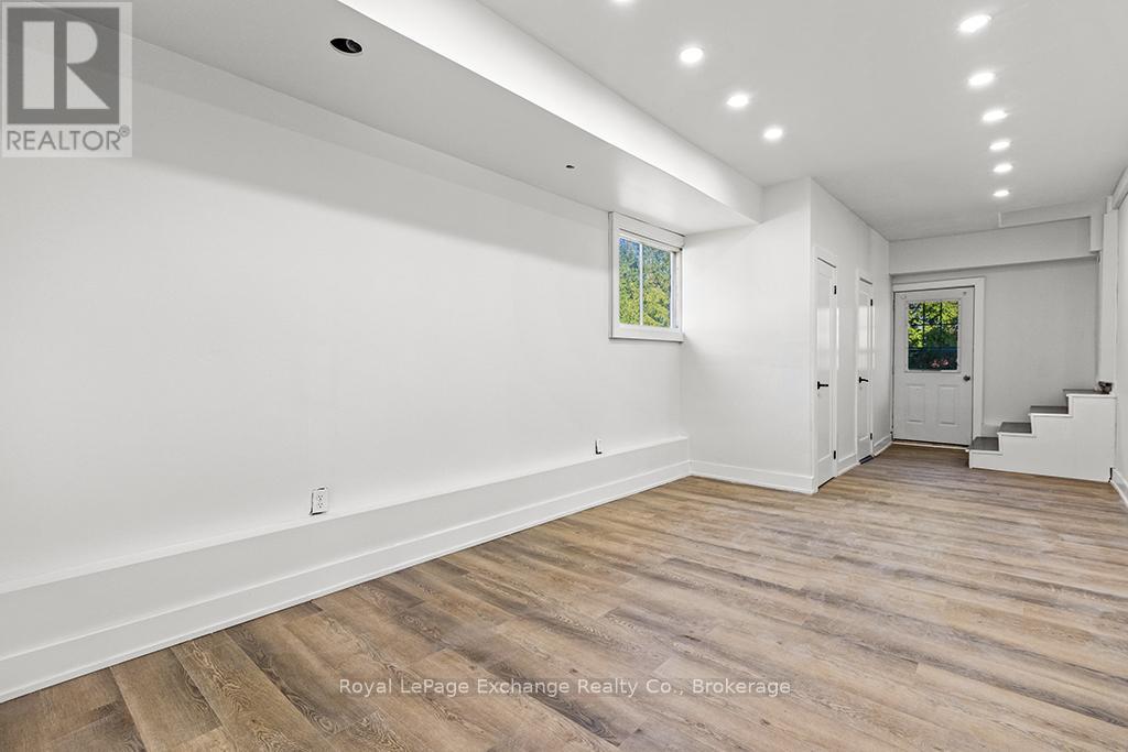 1900 BRUCE ROAD 15 - 14
