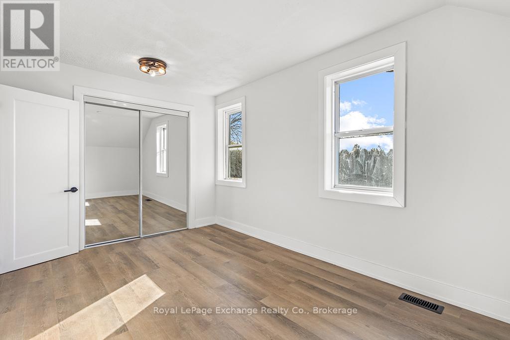 1900 BRUCE ROAD 15 - 22