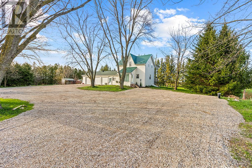 1900 BRUCE ROAD 15 - 33