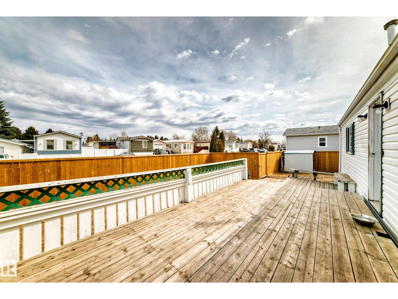 2903 Lakewood Drive NW, Edmonton