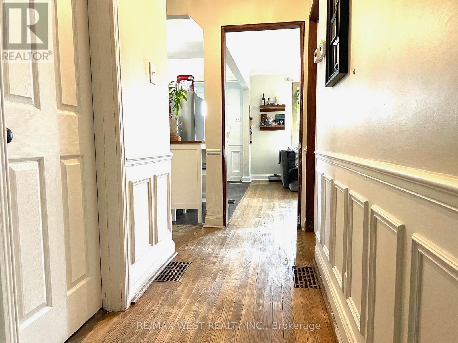 4 PARKCHESTER ROAD - 4