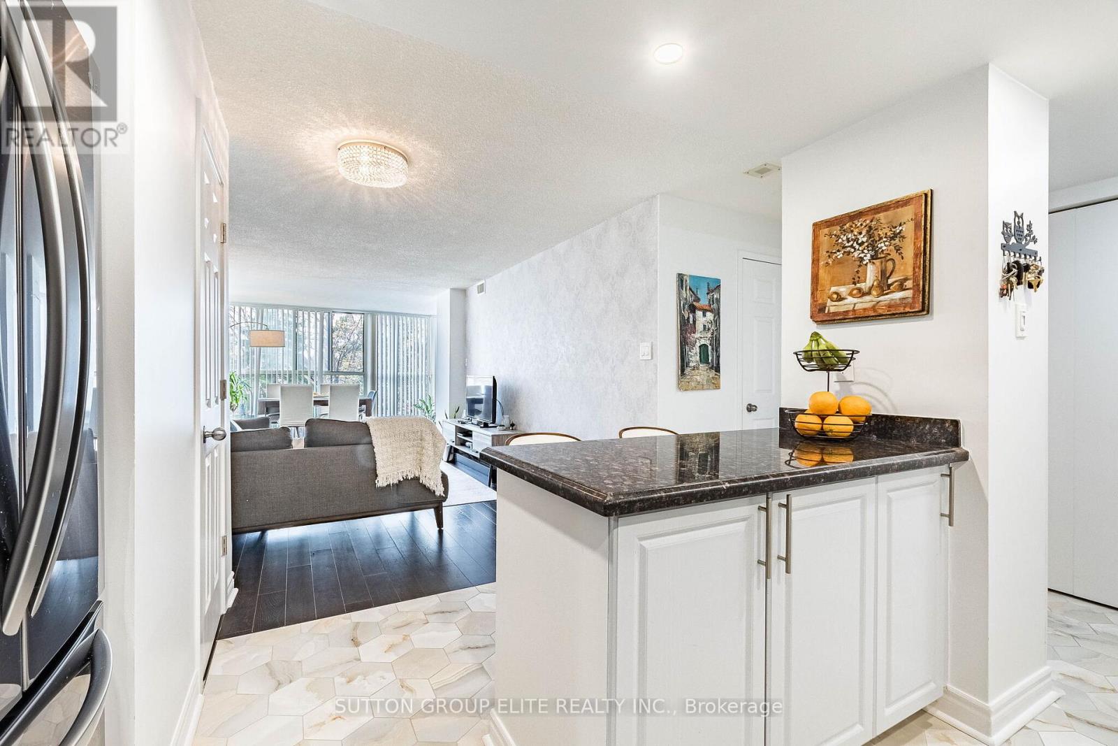 #307 2091 HURONTARIO STREET - 12