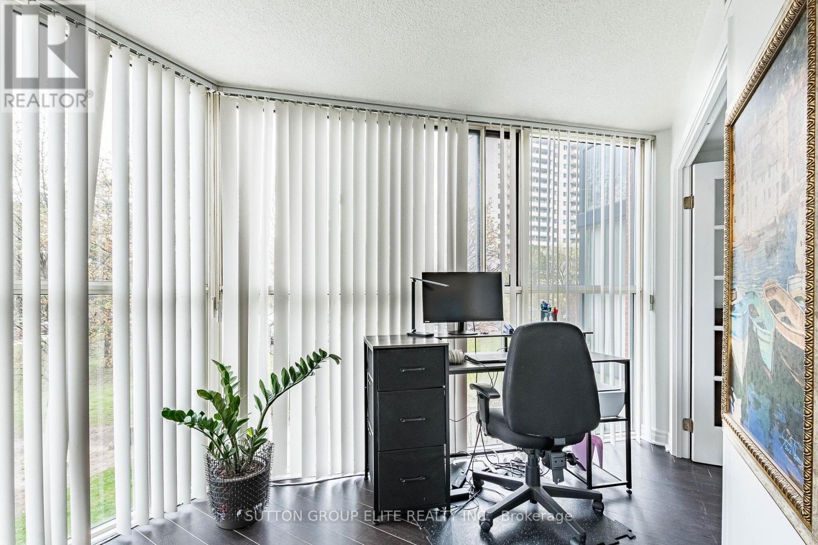 #307 2091 HURONTARIO STREET - 19