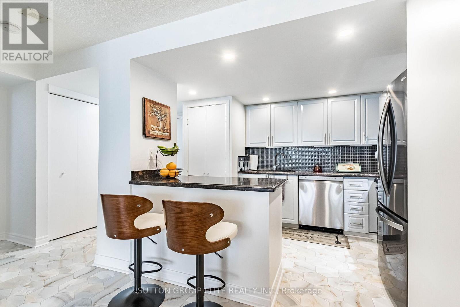 #307 2091 HURONTARIO STREET - 9