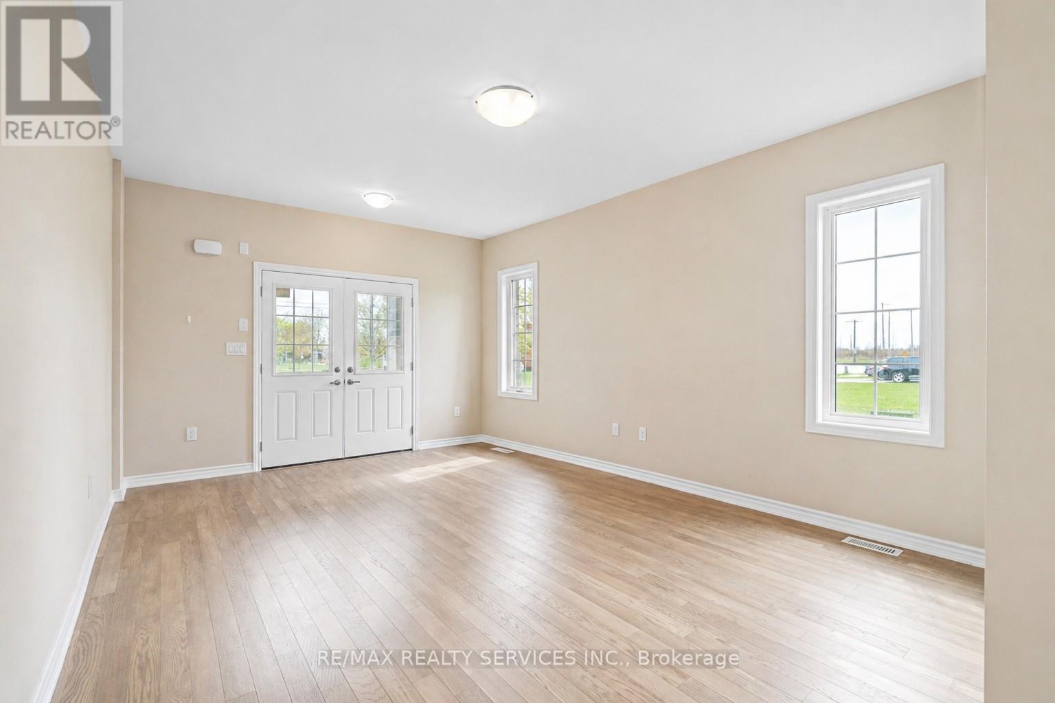 162 MCCABE AVENUE - 11