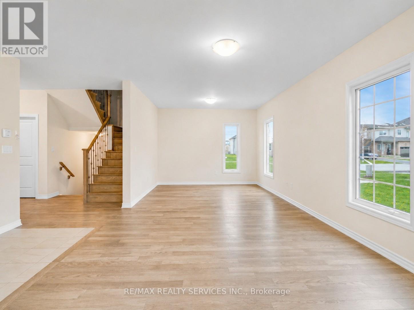 162 MCCABE AVENUE - 13