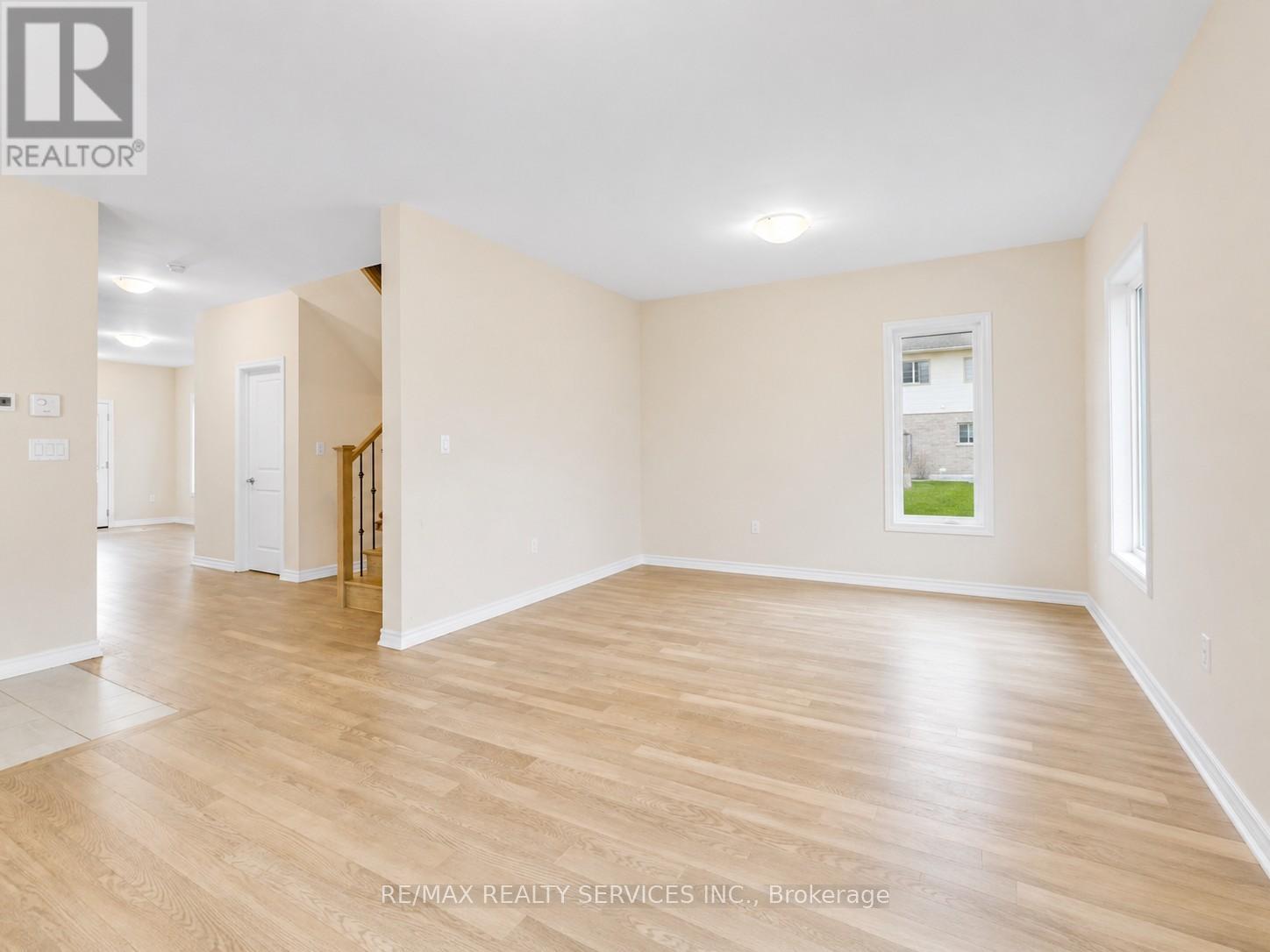 162 MCCABE AVENUE - 14