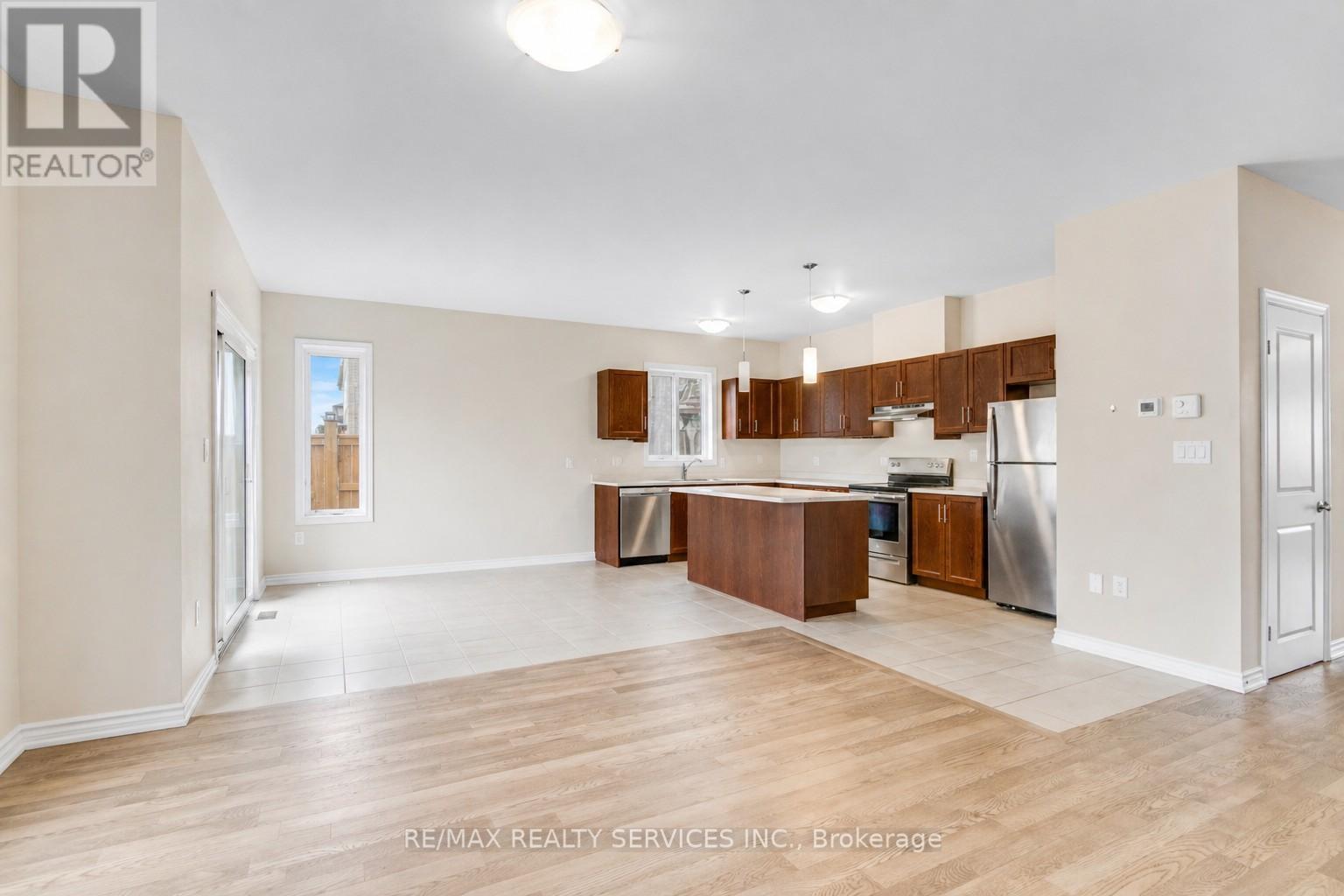 162 MCCABE AVENUE - 16