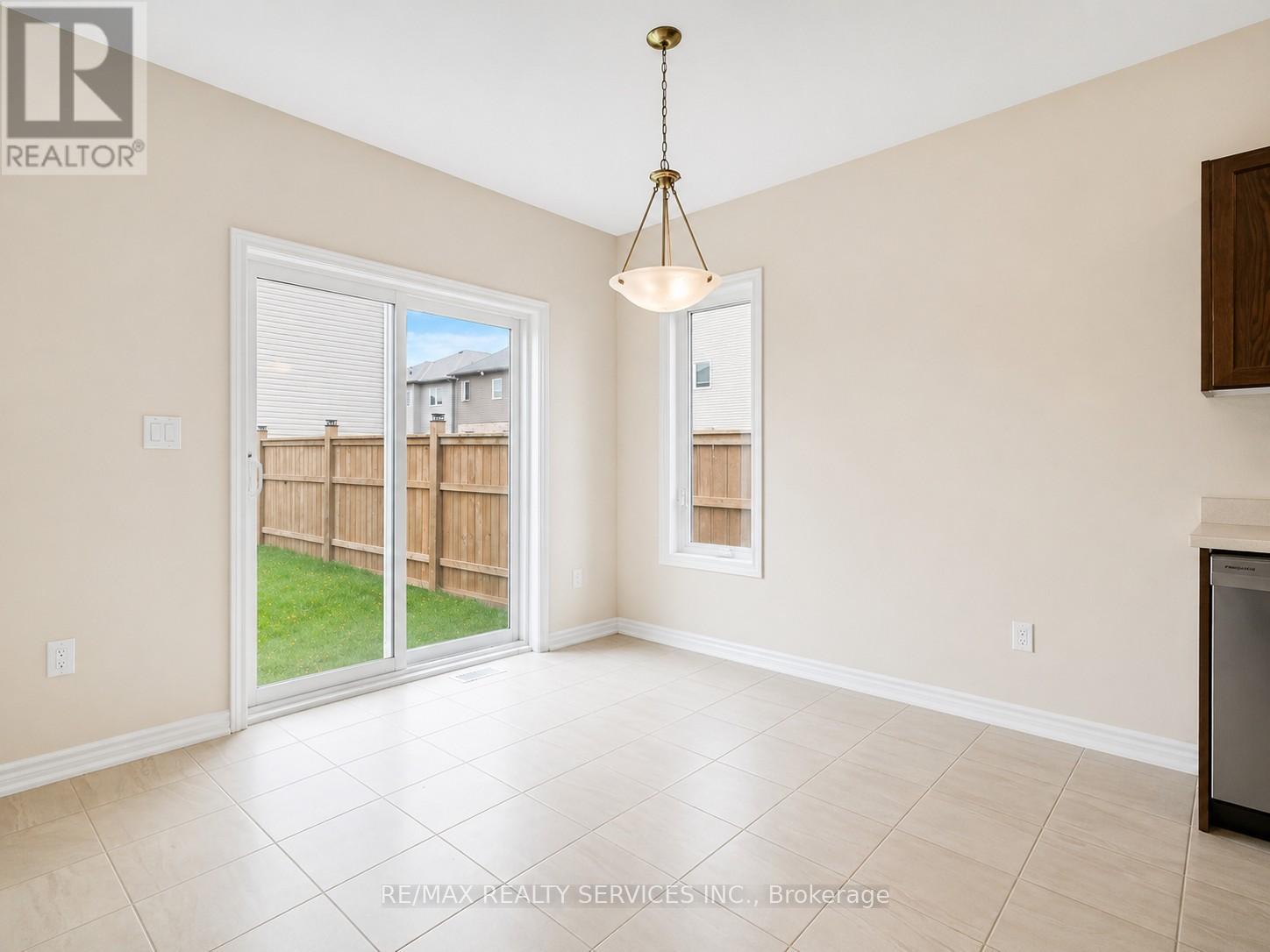 162 MCCABE AVENUE - 21