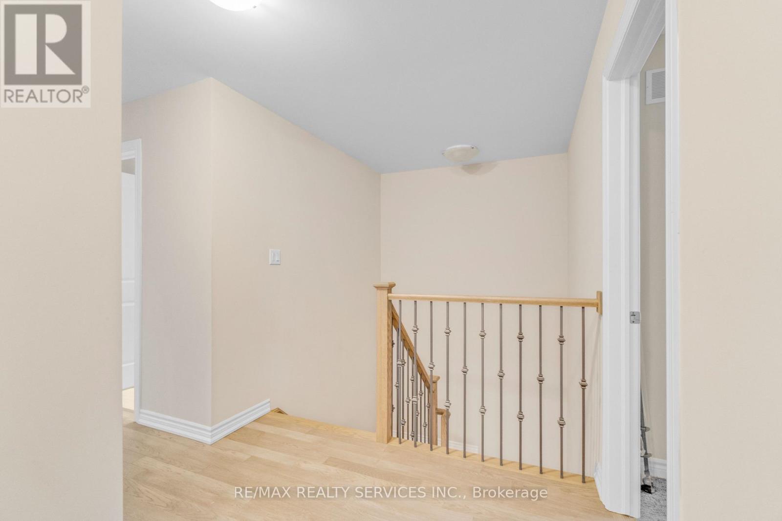 162 MCCABE AVENUE - 25