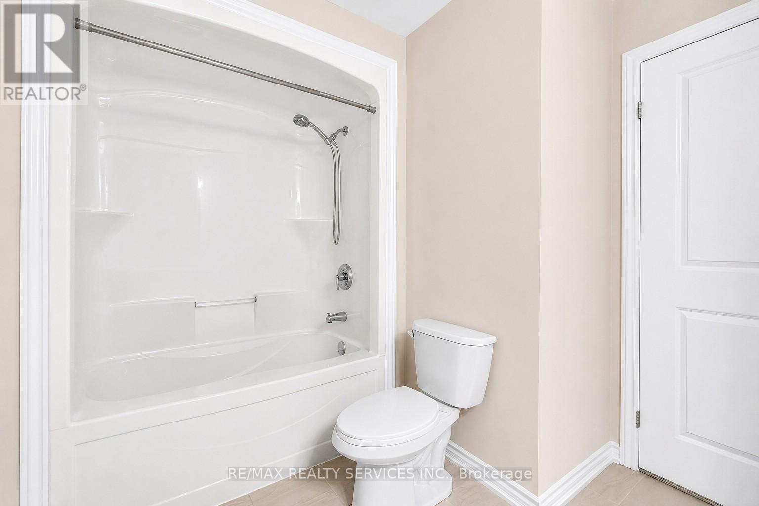 162 MCCABE AVENUE - 31