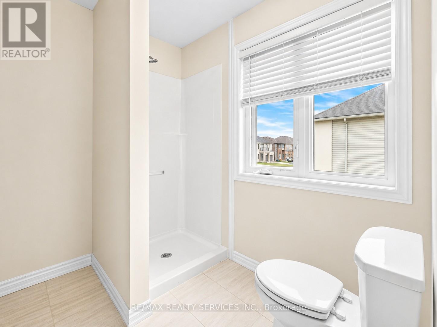 162 MCCABE AVENUE - 36