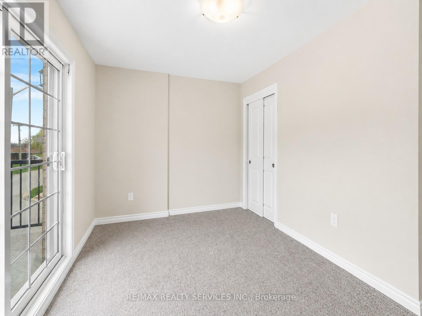 162 MCCABE AVENUE - 42