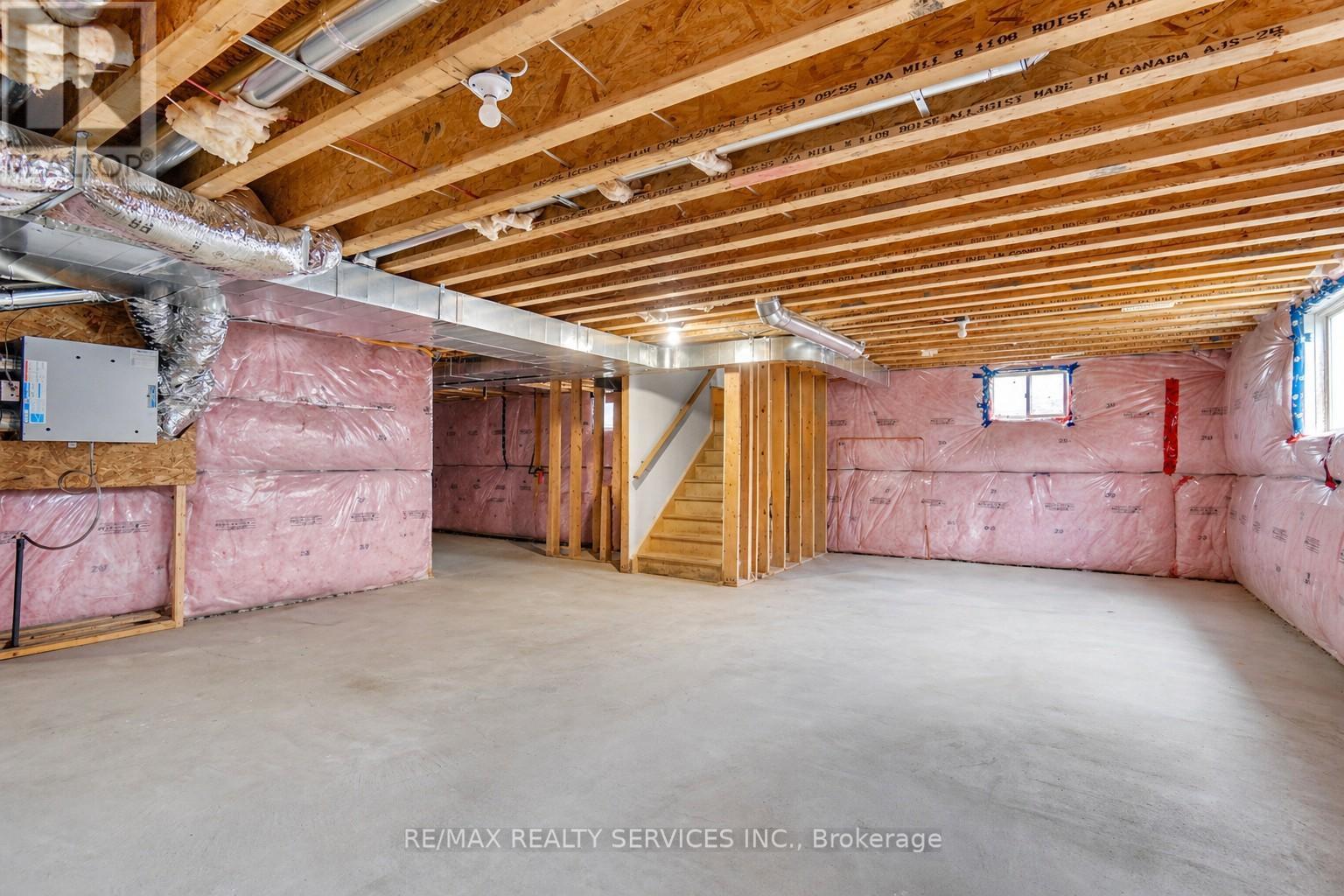162 MCCABE AVENUE - 47