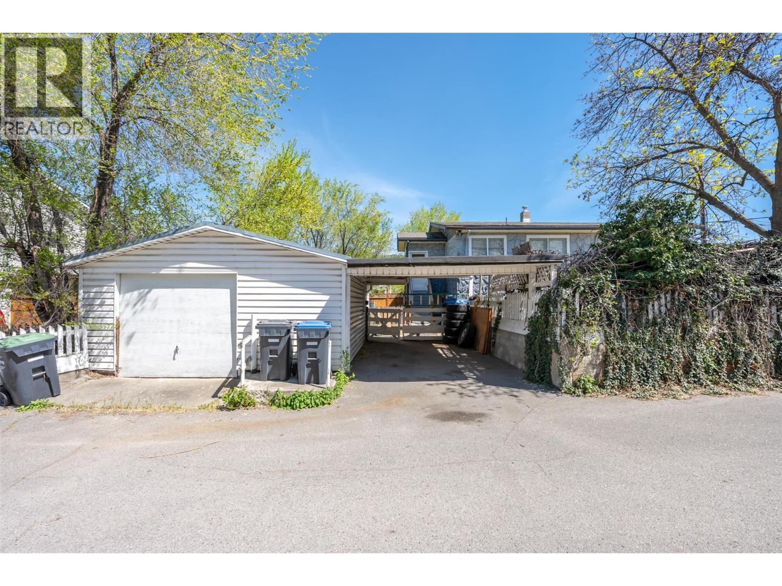 591 Gahan Avenue, Penticton