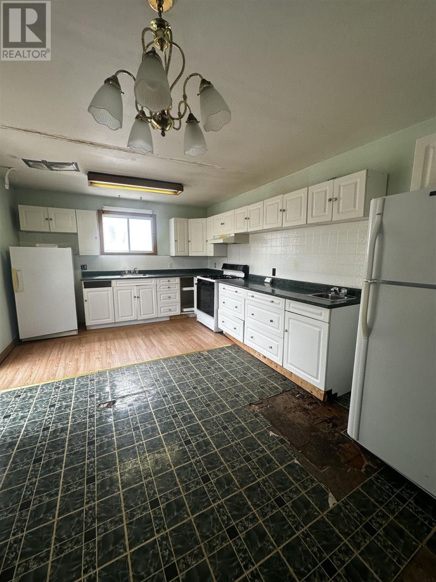 51 Valley CRES, Elliot Lake, Ontario, P5A2G9 — Photo 15