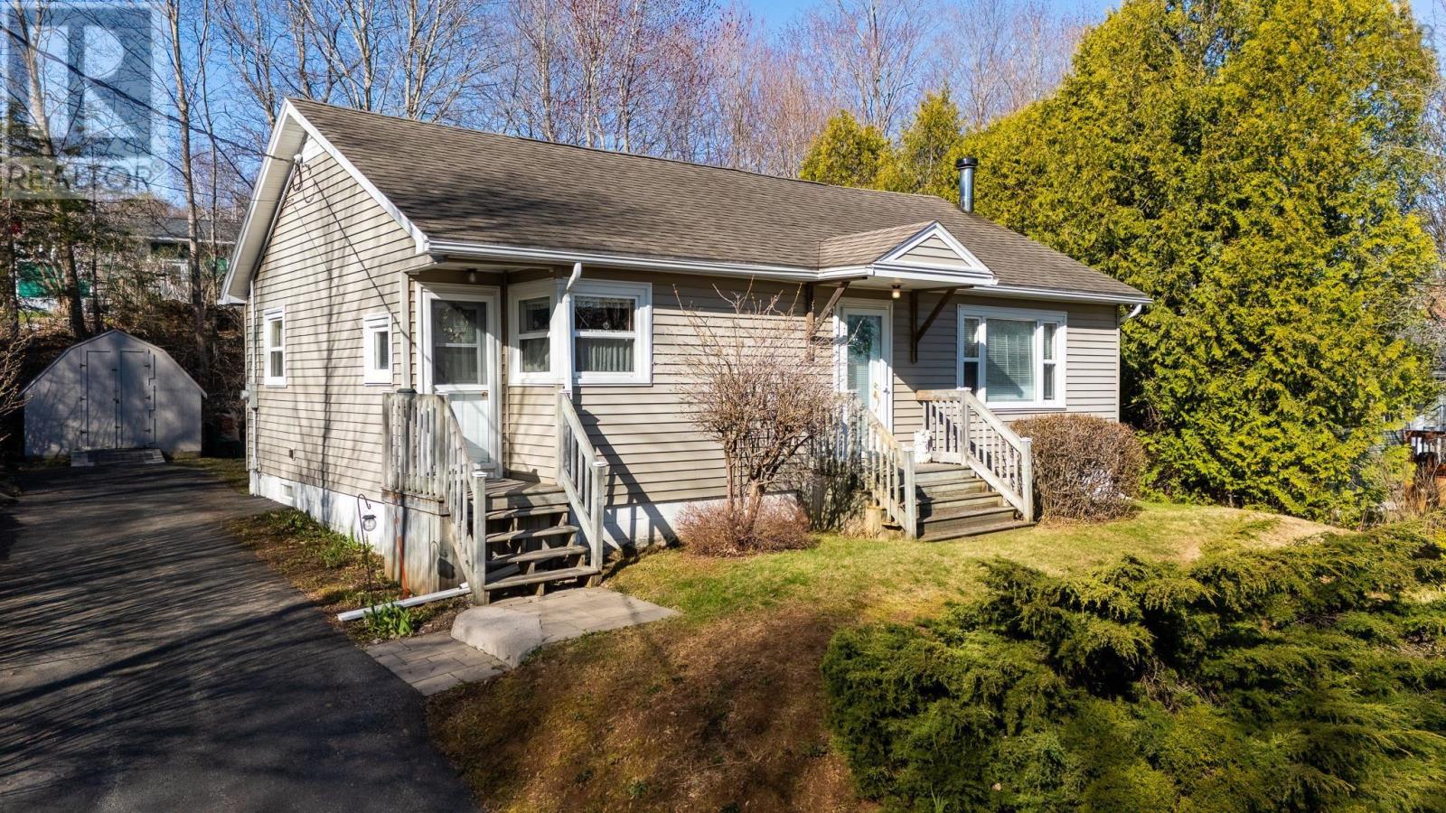 Property photo of 17 Comeau Avenue