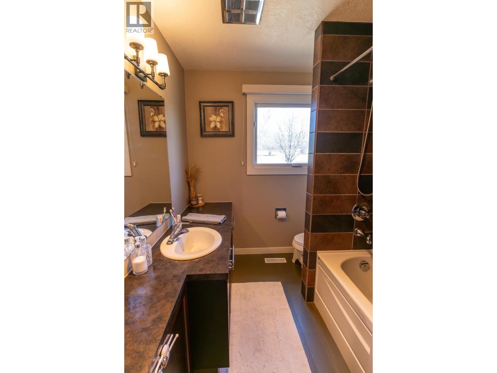 9651 JONES SUBDIVISONN, Fort St. John