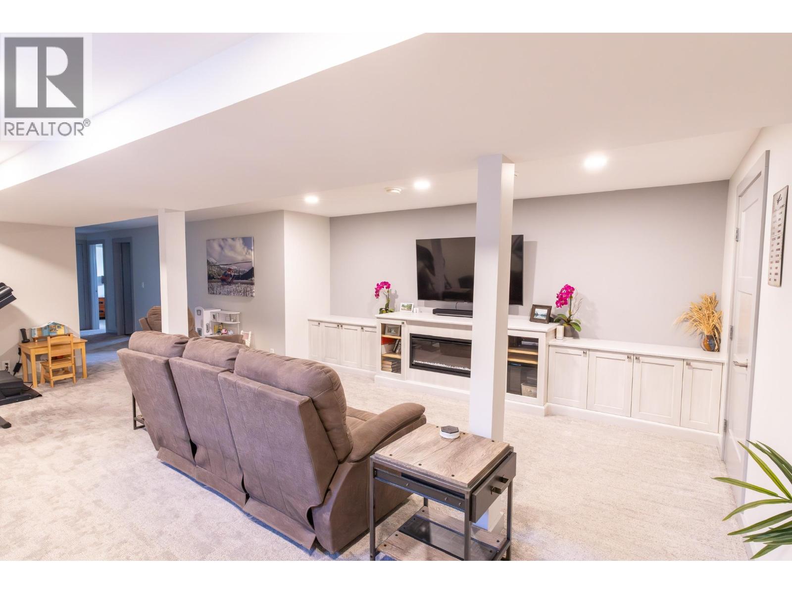 9651 JONES SUBDIVISONN, Fort St. John