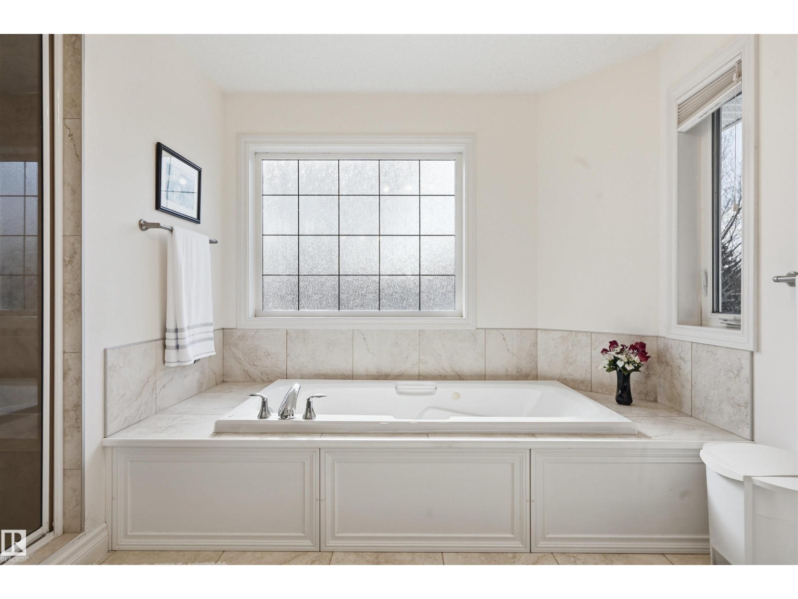 1198 HOLLANDS WY NW - 34