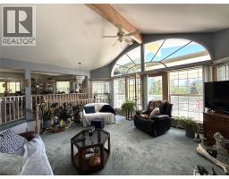 3pc Ensuite bath - 3461 Bodard Road, Nelson, BC V1L6T3 Photo 8