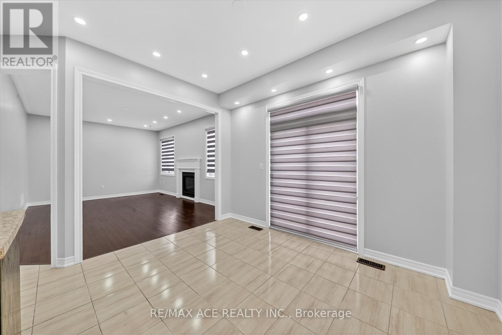 10 GUSUL AVENUE - 18
