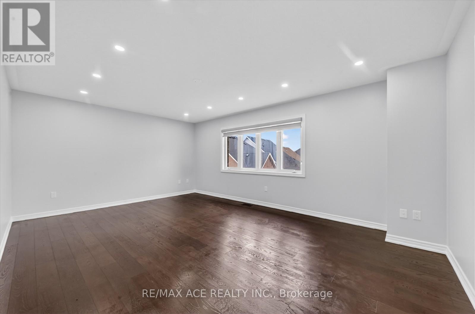 10 GUSUL AVENUE - 26
