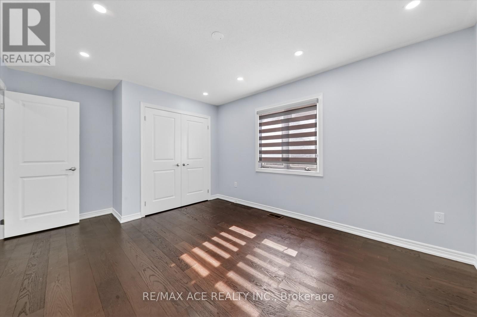 10 GUSUL AVENUE - 38