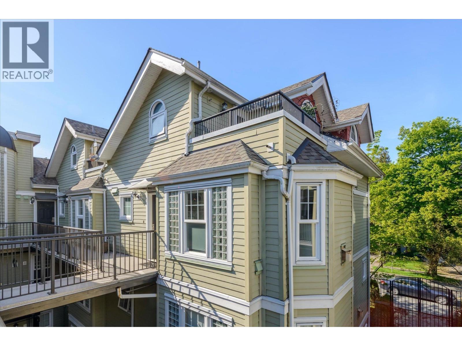 315 962 W 16TH AVENUE — photo 3