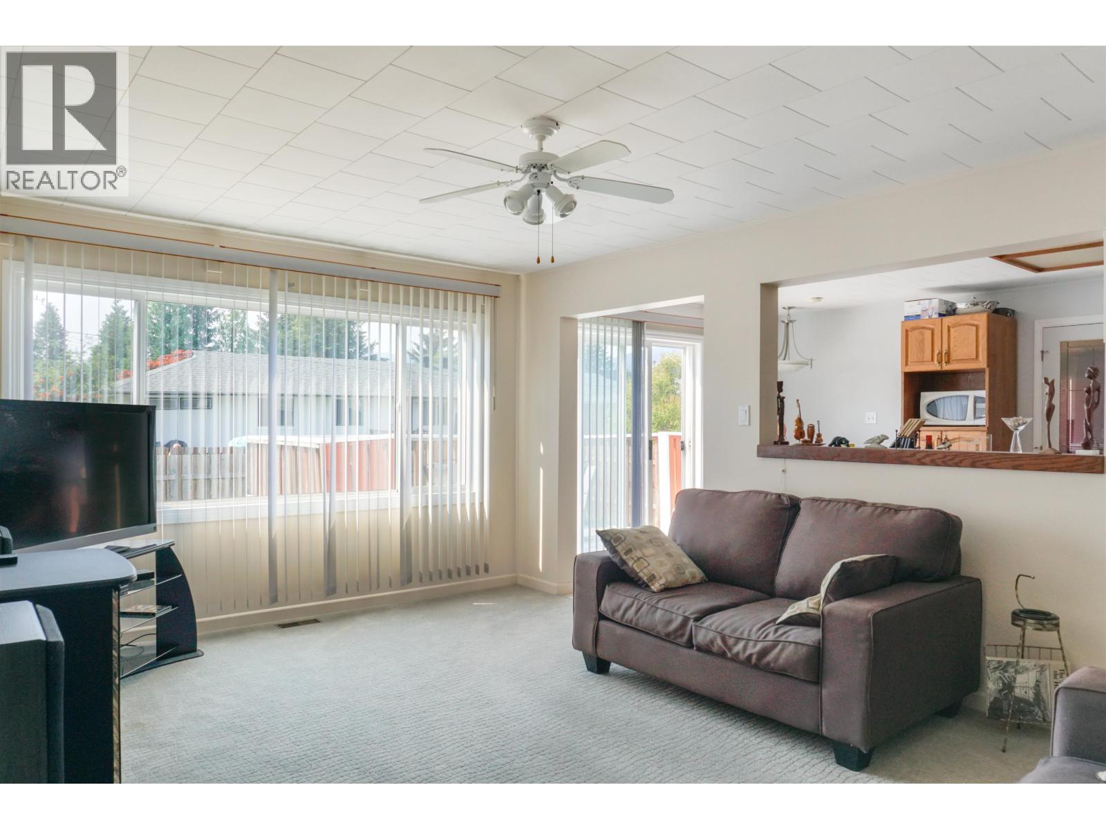 31 FULMAR STREET - Image 2