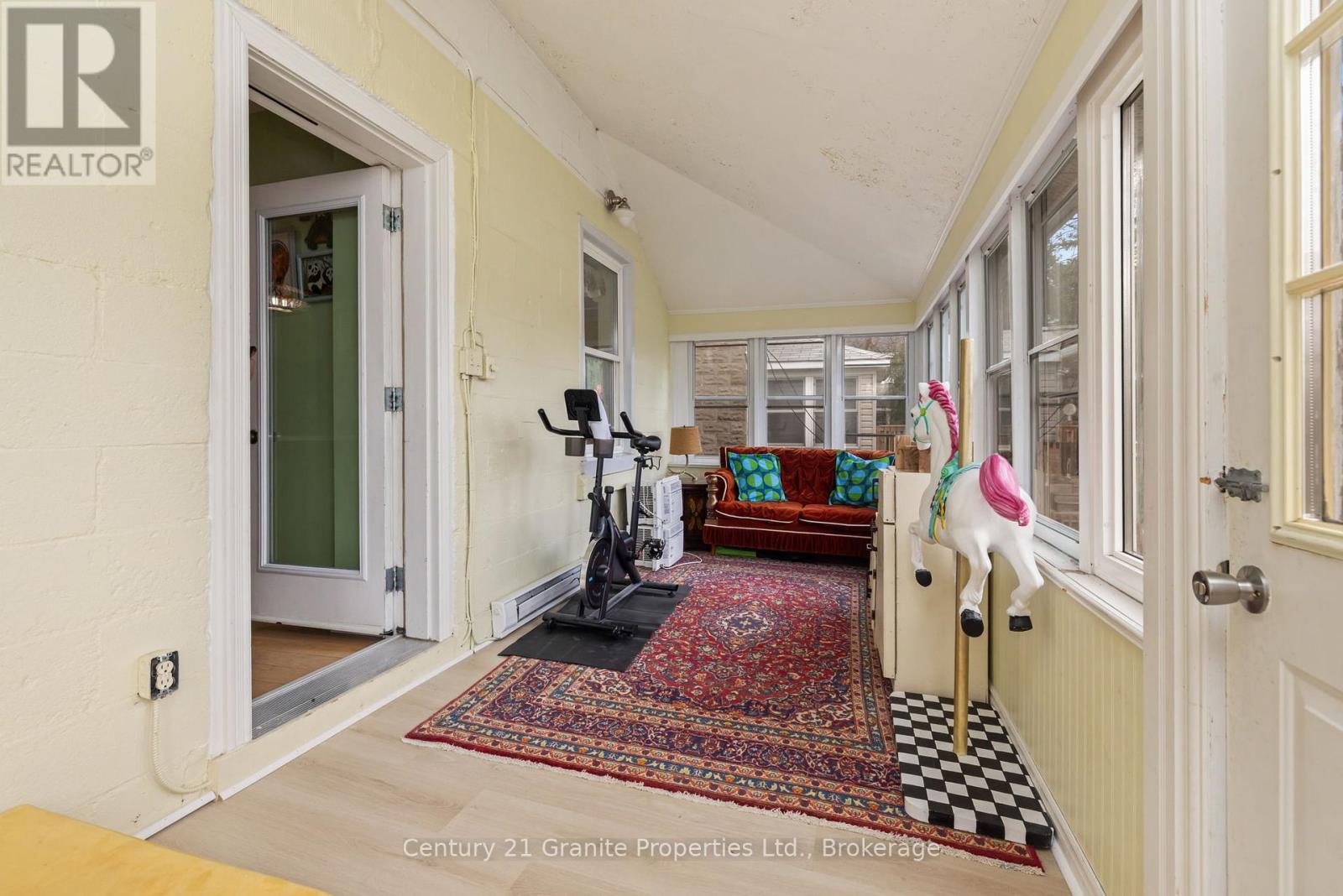 29 WILLIAM STREET - 13
