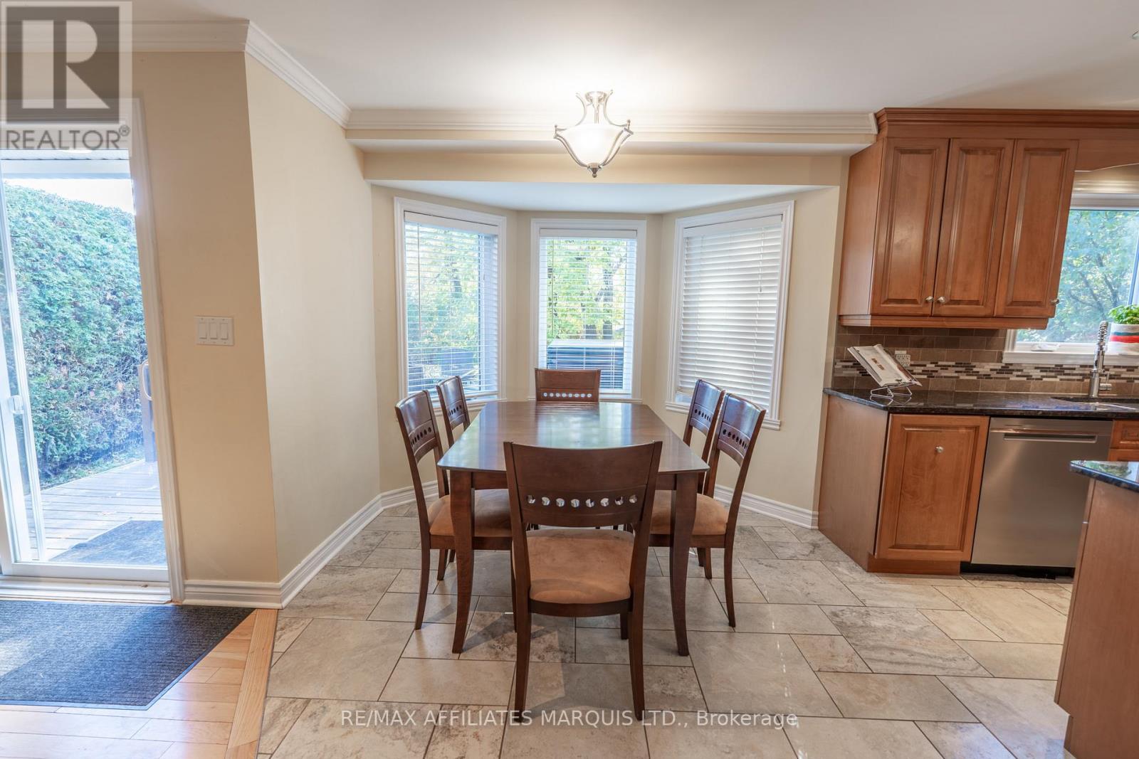 865 CHELSEA CRESCENT - 5
