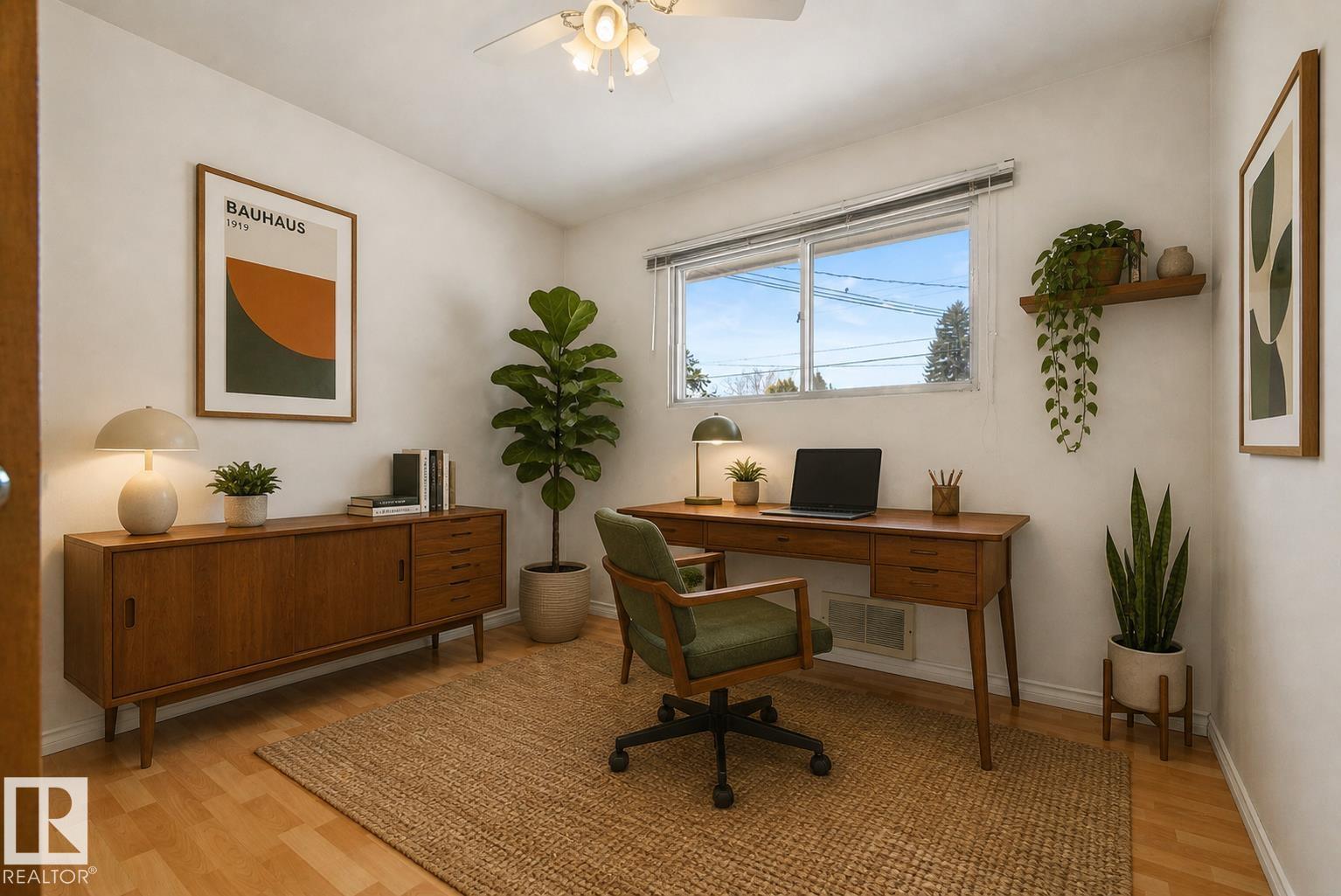 10504 45 ST NW, Edmonton