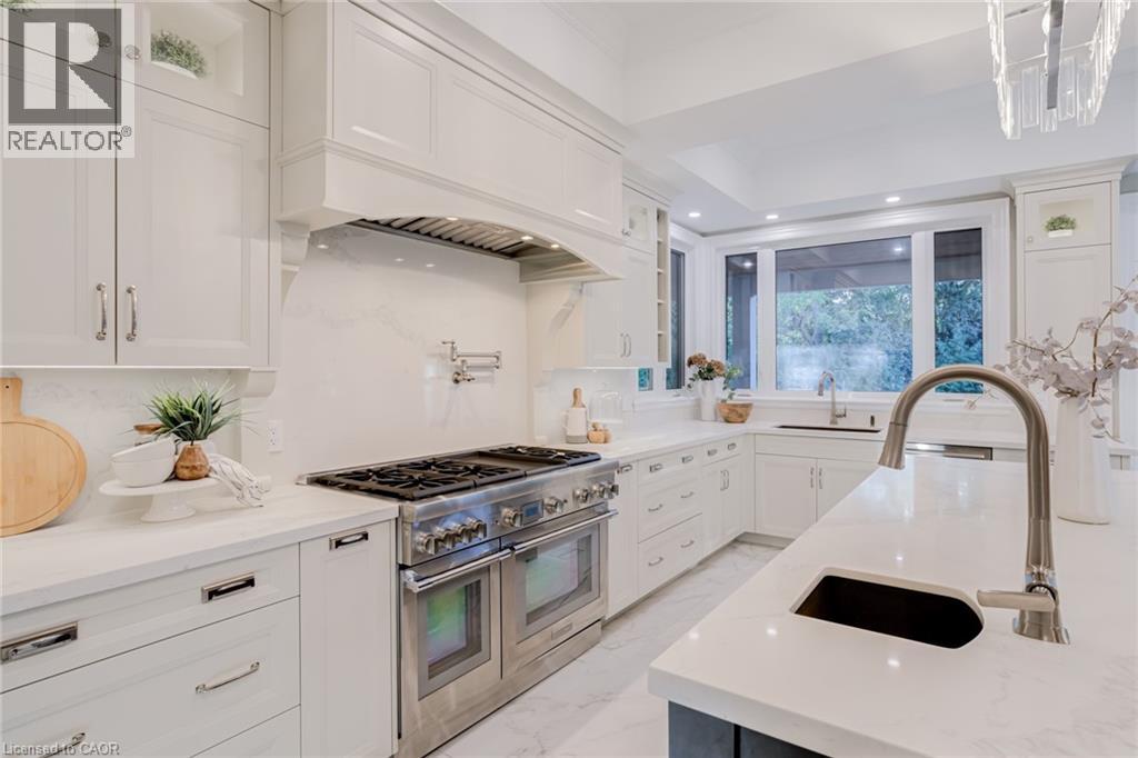 126 MCGREGOR Crescent, Ancaster, Ontario, L9G1B5 — Photo 12