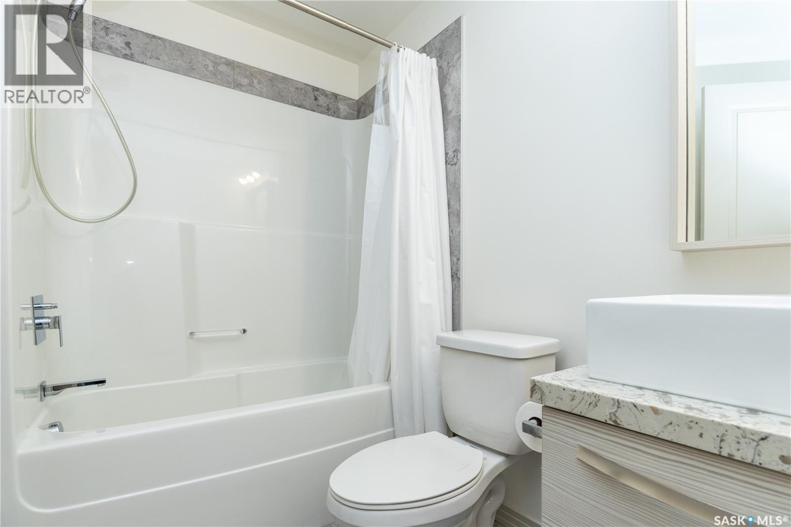 #122 223 Evergreen SQUARE - 10
