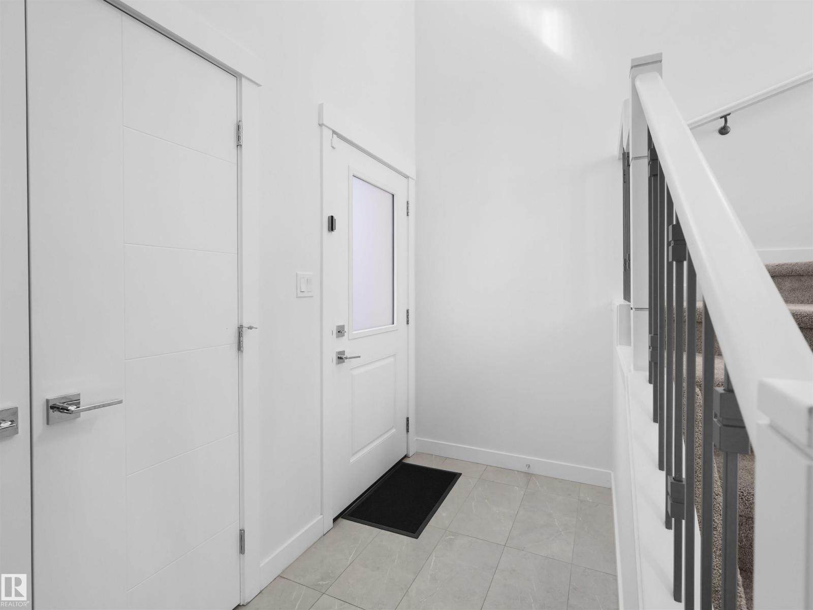 4560 Alwood WY SW - 4