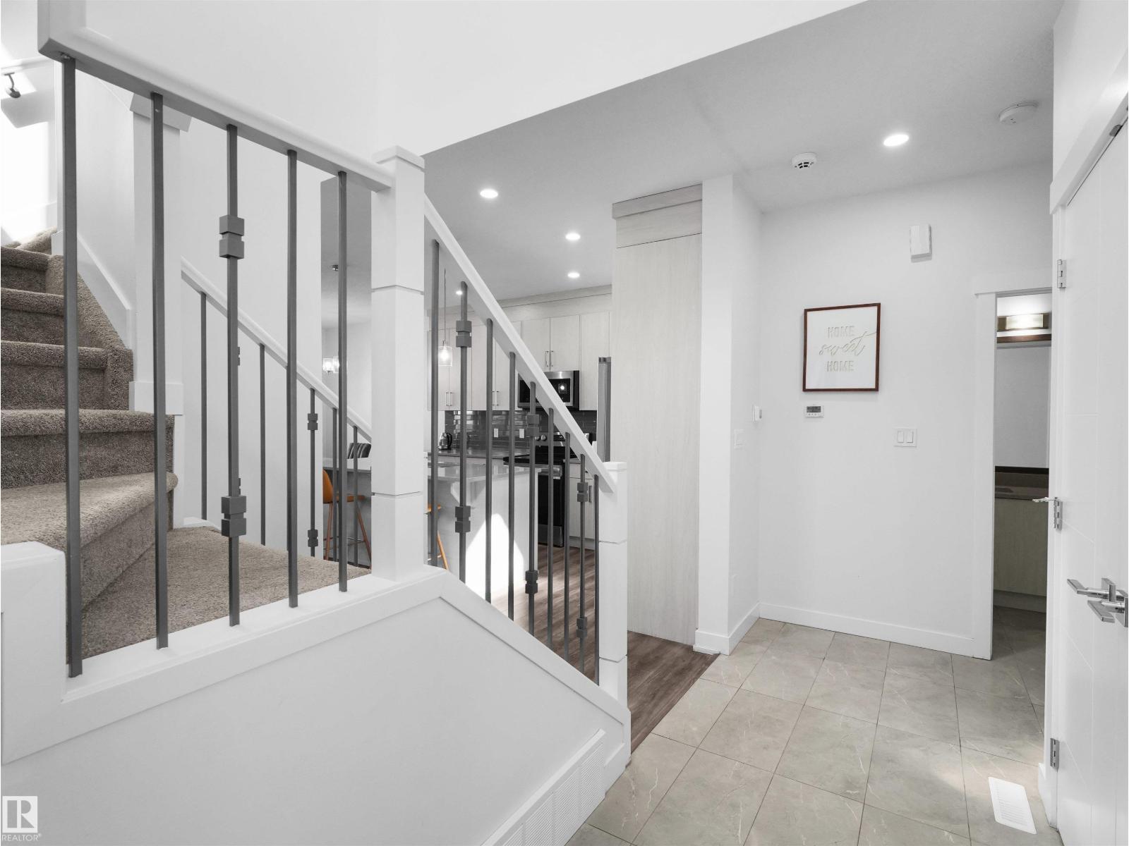 4560 Alwood WY SW - 5