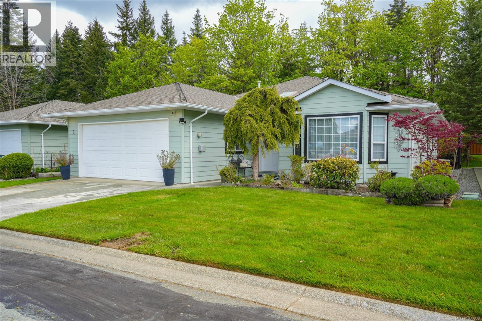 #5 3535 Burde St - 1