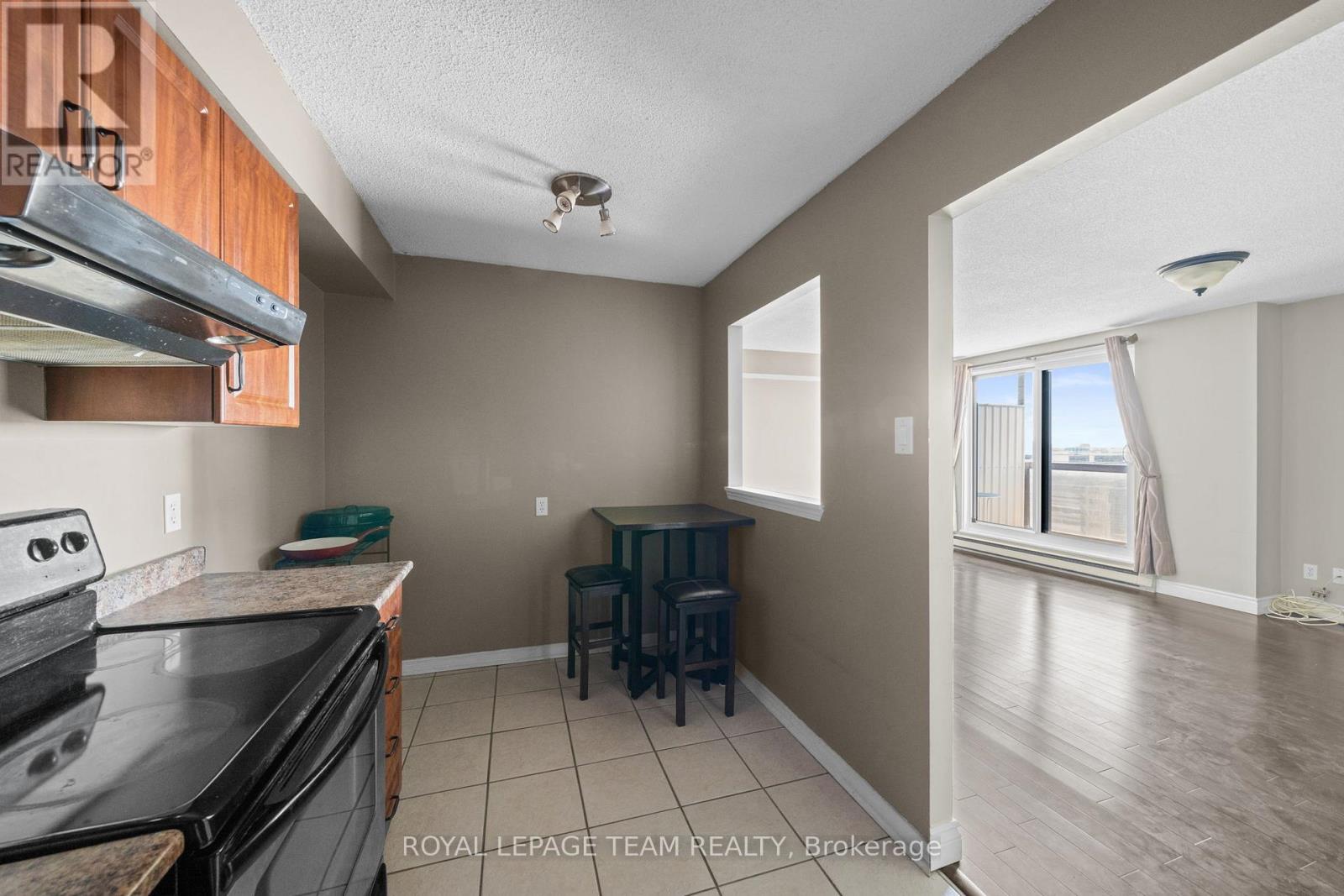 #1705 199 KENT STREET - 12