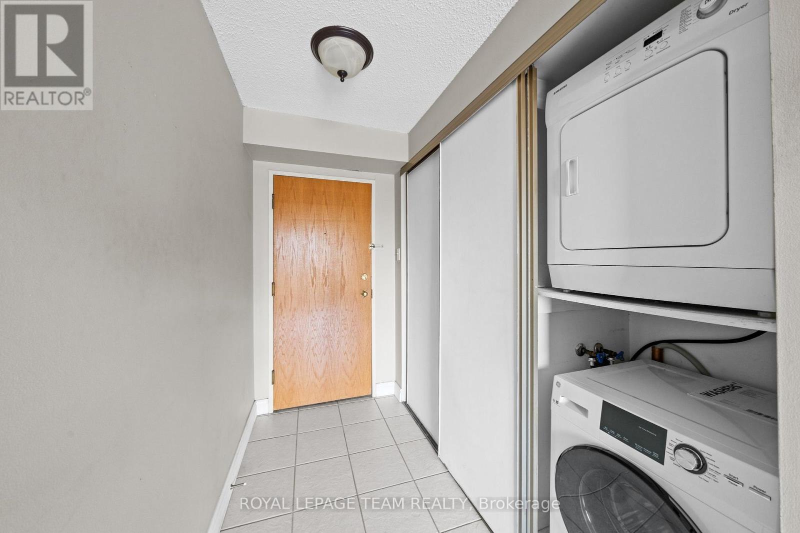 #1705 199 KENT STREET - 4
