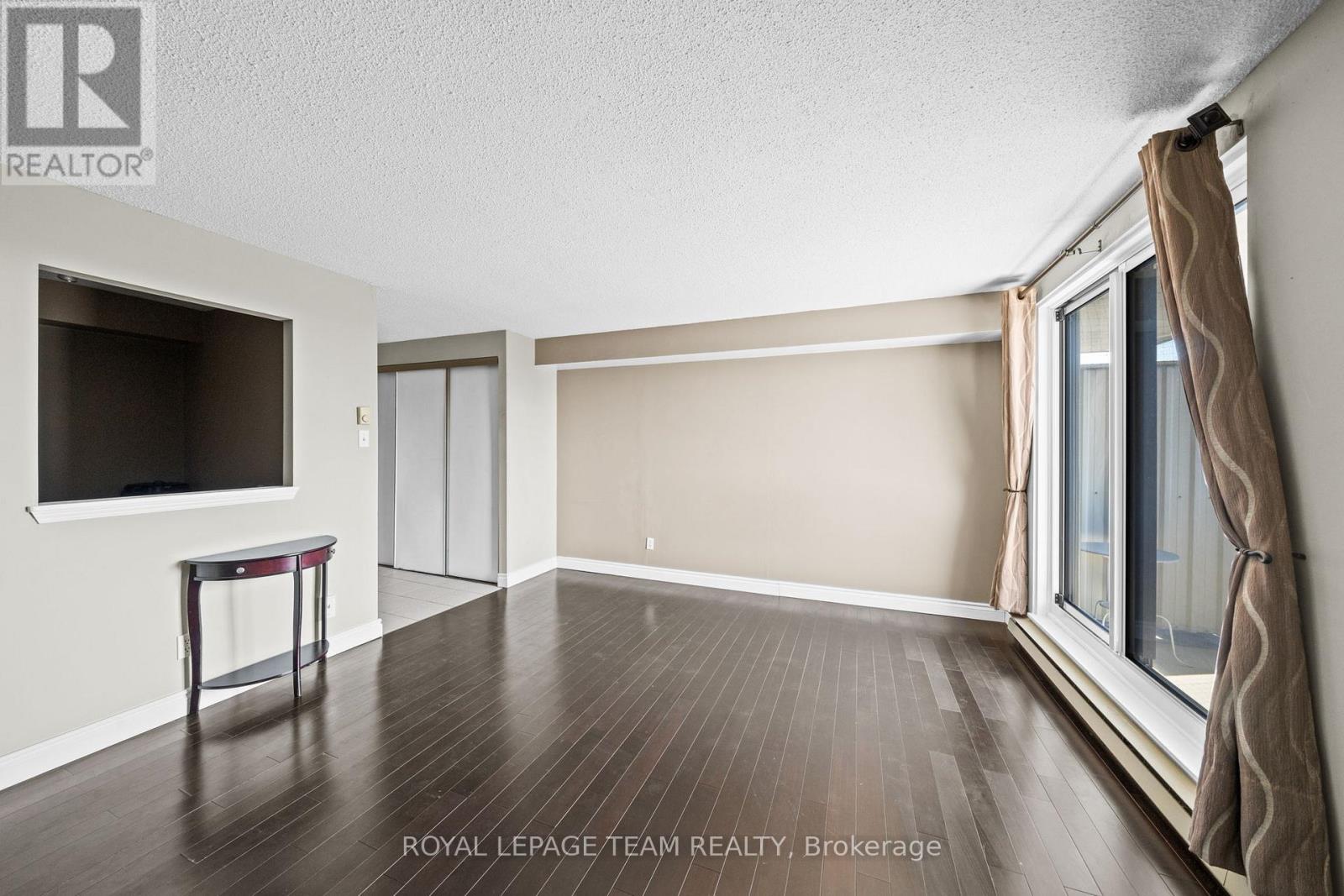 #1705 199 KENT STREET - 6
