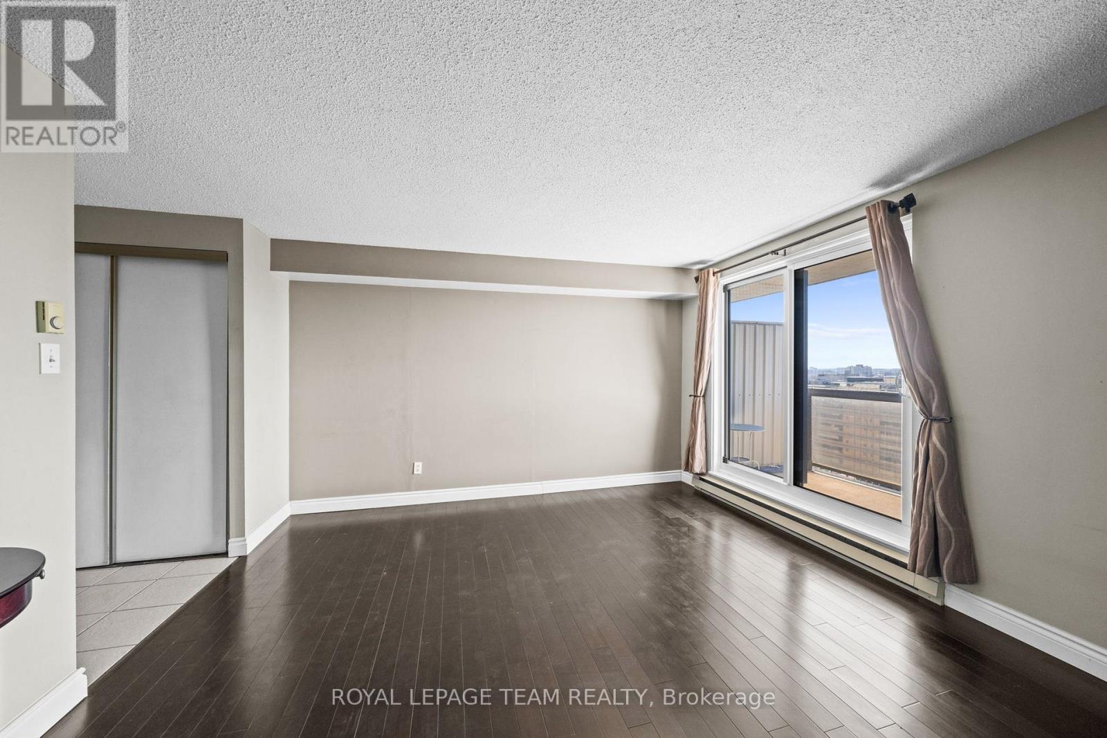 #1705 199 KENT STREET - 7