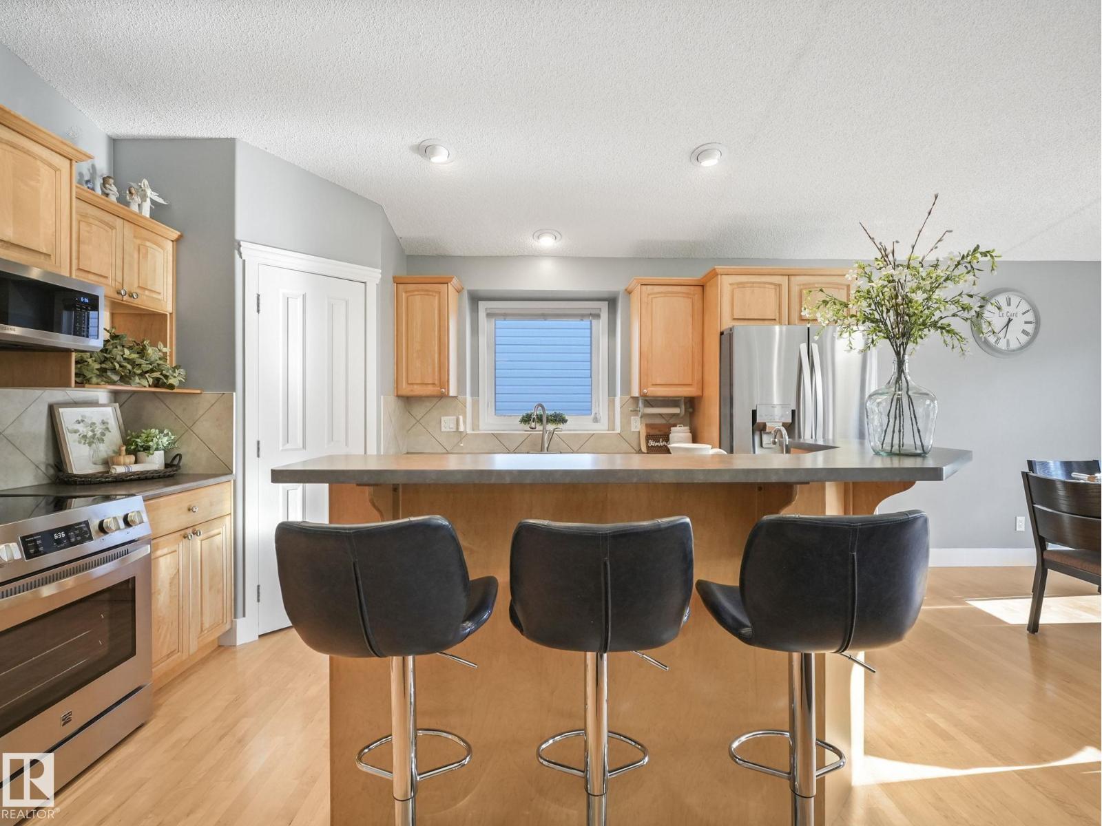 3 RENAUD CO, Beaumont