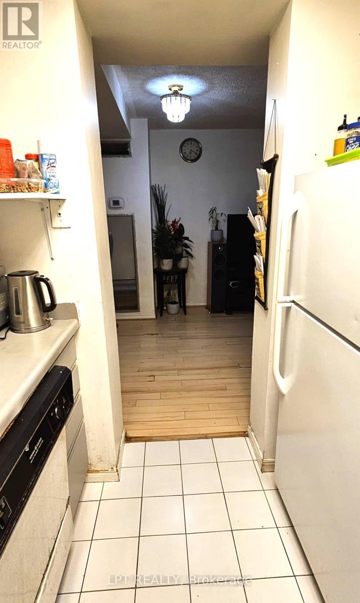 #106 50 KINGSBRIDGE GARDEN CIRCLE - 10