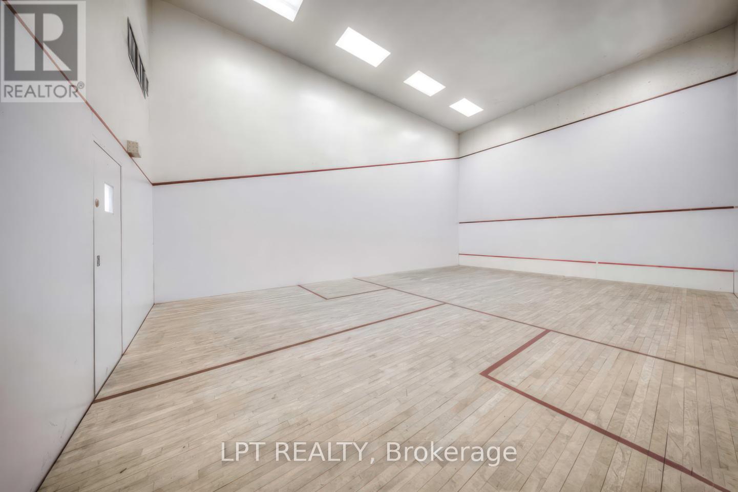 #106 50 KINGSBRIDGE GARDEN CIRCLE - 20