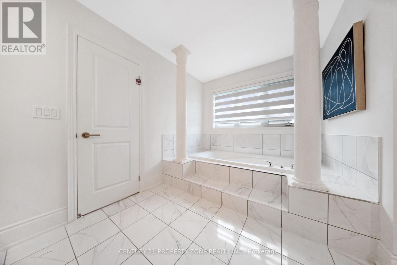 104 CLOCKWORK DRIVE - 18